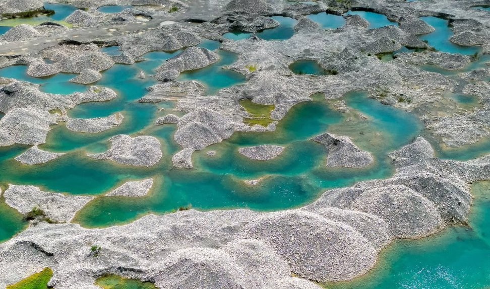 Alerta en el paraíso: Un llamado a la acción en el balneario de Nizao