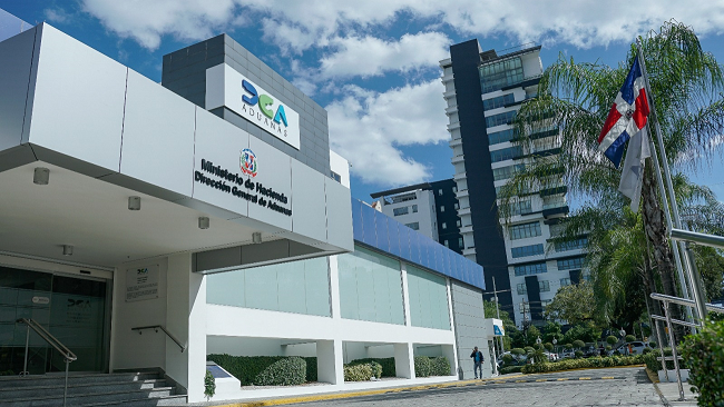 DGA decomisa 8,396 municiones encontradas en el interior de un motor de vehículo usado
