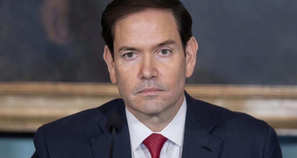 Marco Rubio denuncia la “instrumentalización” de la justicia colombiana en el veredicto de culpabilidad del expresidente de Colombia, Alvaro Uribe