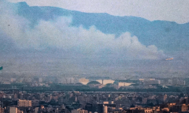 Teherán bajo fuego continuo: altos líderes militares y nucleares muertos