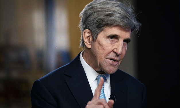 EE.UU: John Kerry dice que Trump tenía razón sobre la crisis fronteriza