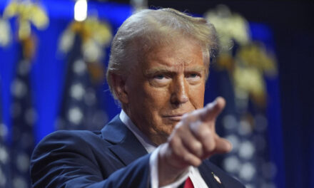 EE.UU: Trump asume el control de la policía de Washington D. C. y despliega tropas en el Capitolio.