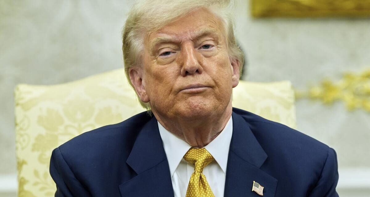 EE.UU: Trump critica al WSJ y a sus críticos por la guerra entre Rusia y Ucrania.