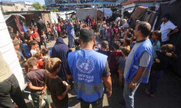 Israel acusa a la UNRWA de seguir empleando a terroristas de Hamás