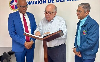 Dr. José Baez Guerrero colaborará con la Hermandad de Veteranos FF.AA. y P.N.