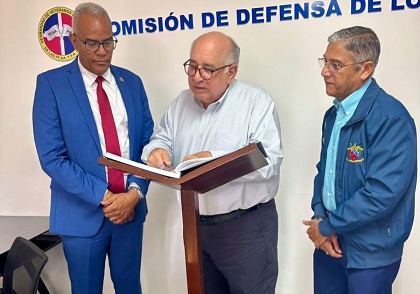 Dr. José Baez Guerrero colaborará con la Hermandad de Veteranos FF.AA. y P.N.
