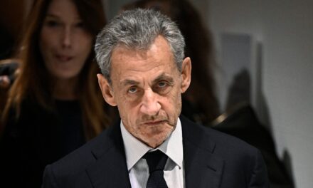 Sarkozy se prepara para una condena de cinco años de prisión tras su veredicto de culpabilidad