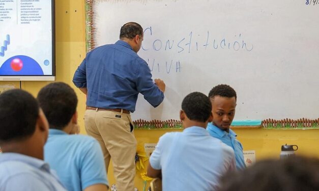 Defensor del Pueblo inicia docencia de derechos y deberes en las escuelas públicas
