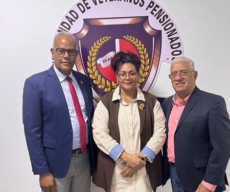 Presidente de la Hermandad de Veteranos se reúne con la Dra Yubelkis Aquino, candidata a  Presidir CMD