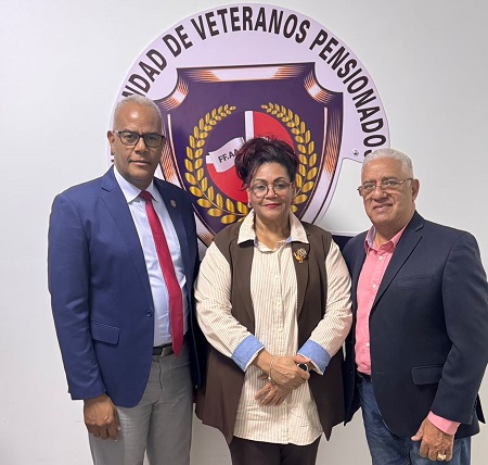 Presidente de la Hermandad de Veteranos se reúne con la Dra Yubelkis Aquino, candidata a  Presidir CMD