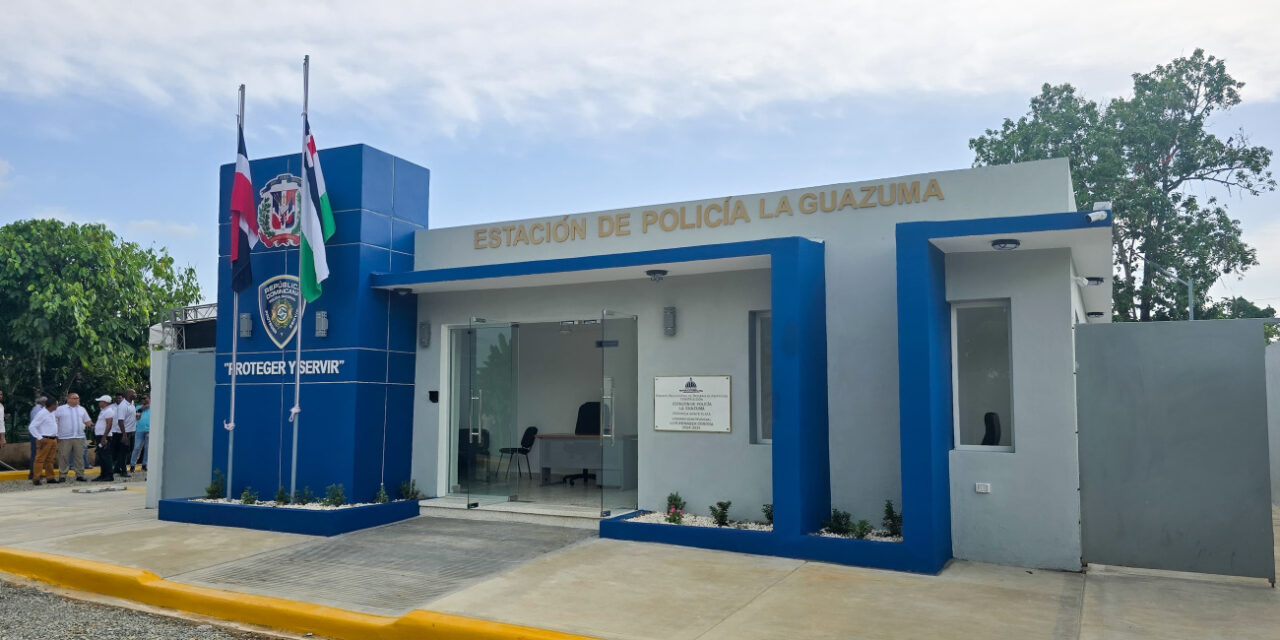Gobierno dominicano entrega estación de policía La Guazuma en Peralvillo, Monte Plata