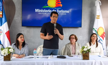 Ministro de Turismo Collado deja iniciada obra de reconstrucción municipio Salcedo, Hermanas Mirabal