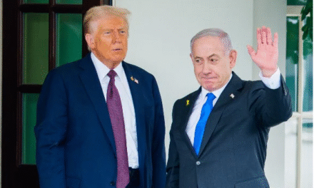 Trump: Día histórico para la «paz eterna» en Oriente Medio