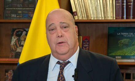 Colombia llama a consultas a su embajador en EE.UU.