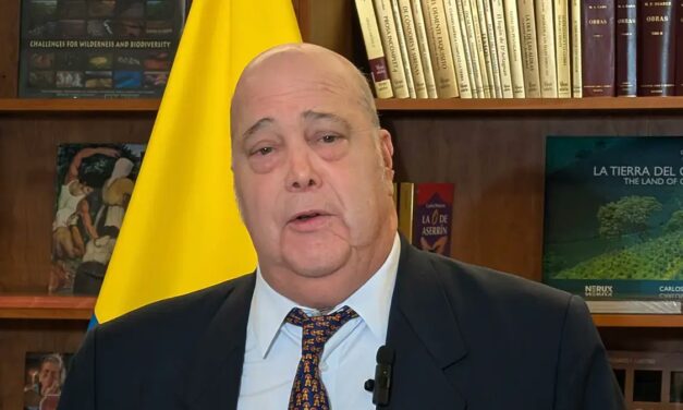 Colombia llama a consultas a su embajador en EE.UU.
