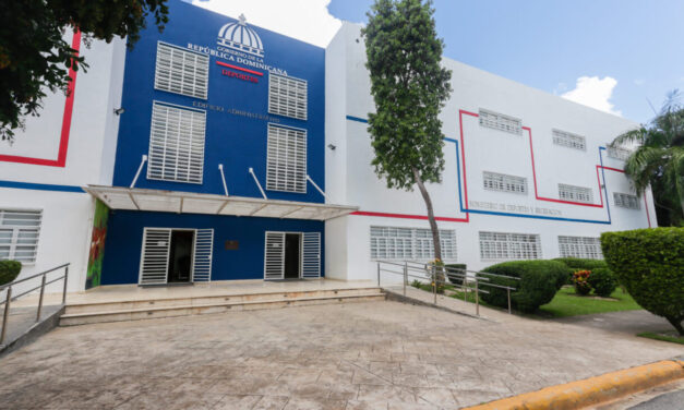 Miderec entrega más de 150 millones de pesos para los Juegos Santo Domingo 2026 y los Bolivarianos