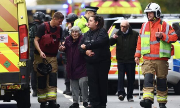 Al menos tres muertos en un atropello y apuñalamiento en una sinagoga del Reino Unido durante el Día de la Expiación “Yom Kippur”