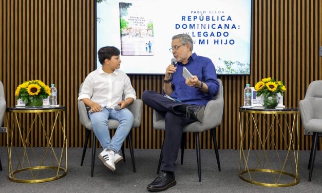 Pablo Ulloa pone en circulación libro República Dominicana: un legado para mi hijo