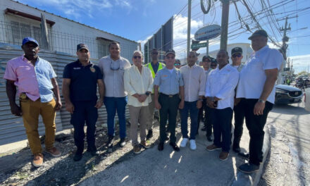 Director de la Digesett junto con autoridades locales realizan recorrido en Verón–Punta Cana para buscar soluciones al tránsito