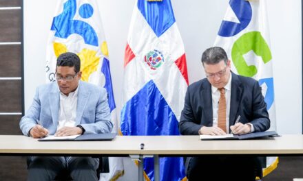 DGA y Contrataciones Públicas exigirán certificación tributaria aduanera para proveedores del Estado desde enero 2026