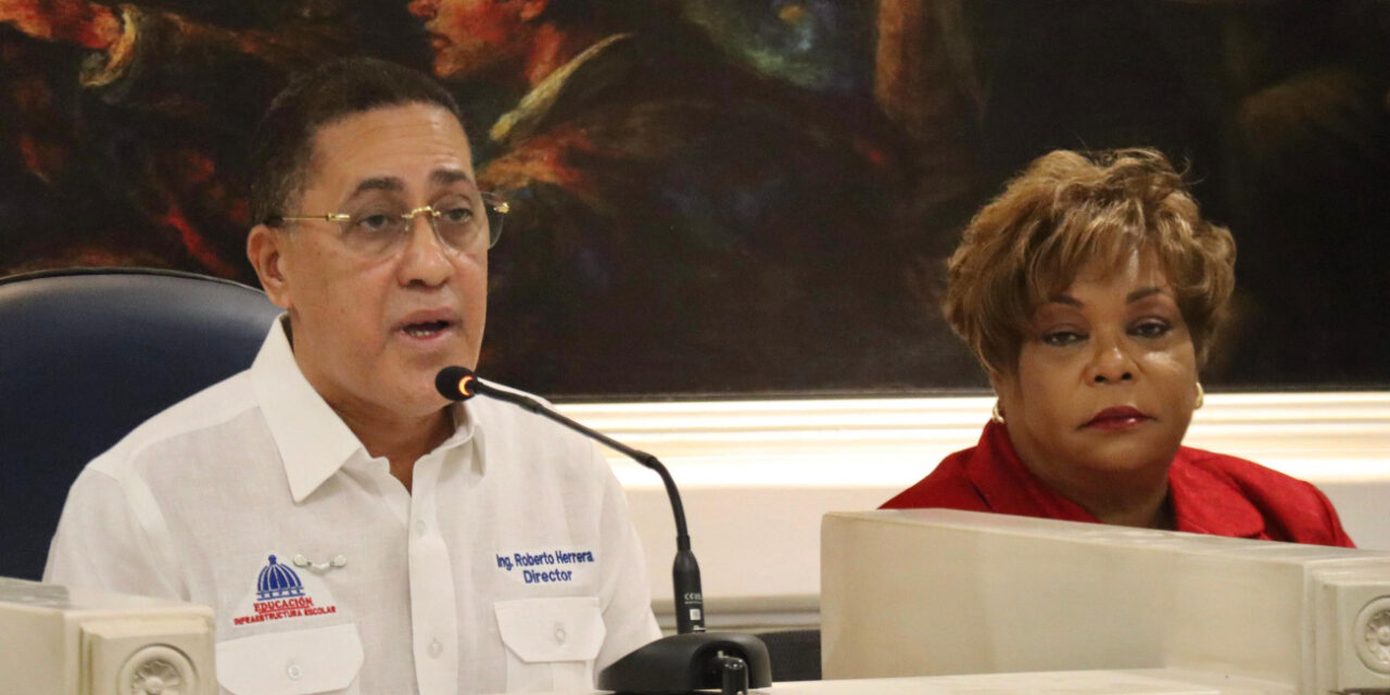 Aceleran trabajos de terminación y remozamiento de escuelas en Los Alcarrizos