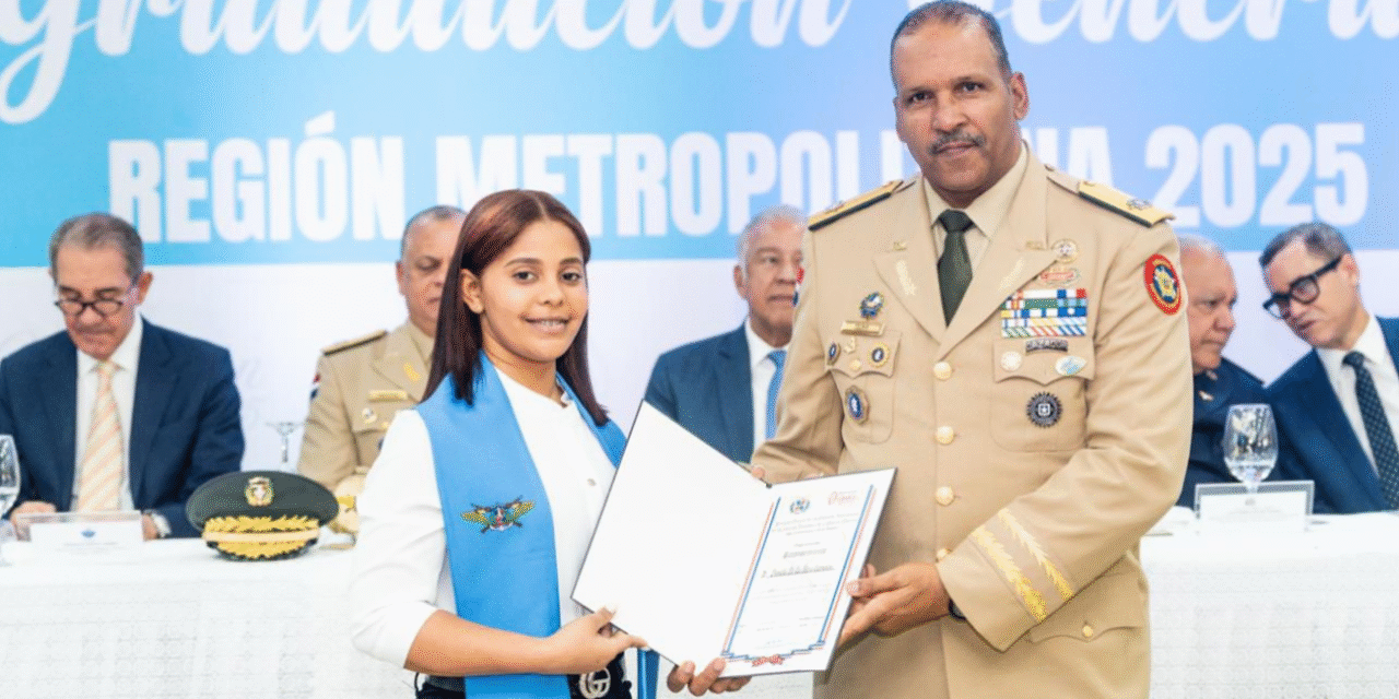 Ministerio de Defensa entrega al país 46,799 nuevos técnicos a través de las Escuelas Vocacionales