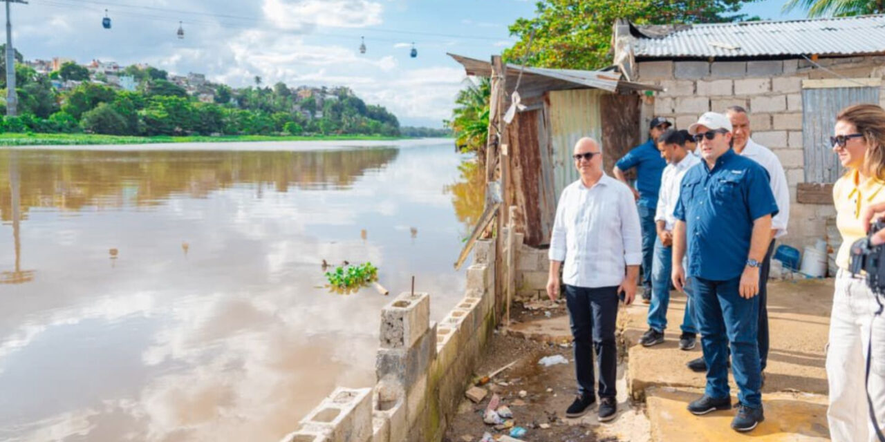 Ministro Paliza supervisa avances del proyecto de transformación en Las Lilas