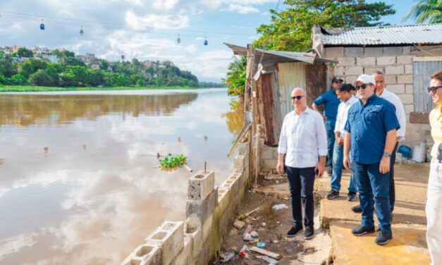 Ministro Paliza supervisa avances del proyecto de transformación en Las Lilas