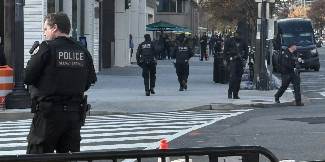 El FBI investiga el tiroteo de un guardia de seguridad de Washington D. C. como acto terrorista