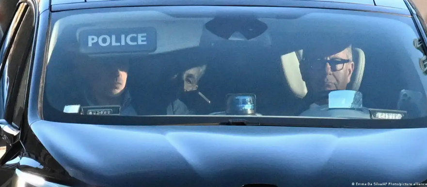 Nicolas Sarkozy deja la prisión tras decisión del tribunal - La Verdad | La verdad es el arma mas poderosa!