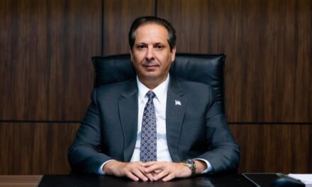 Ministro de Salud Pública llama de urgencia a vacunarse contra la influenza y advierte por mal uso de antibióticos