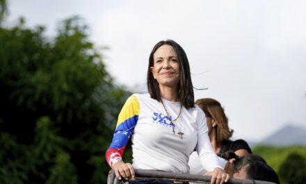 María Corina Machado presenta el «Manifiesto de la Libertad» para el futuro de Venezuela tras la era Maduro.