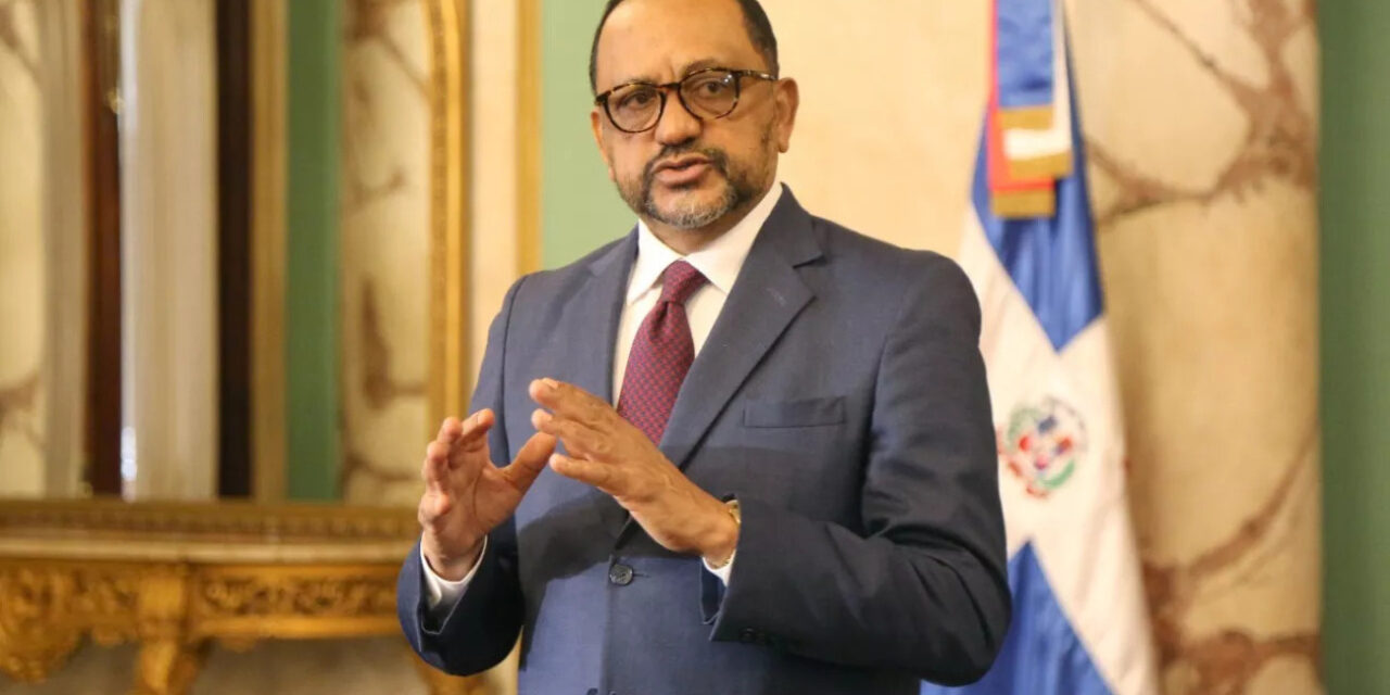 Presidente Abinader promulga la ley que reforma el Código Procesal Penal