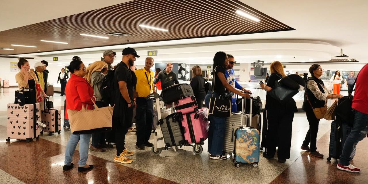 DGA reconoce el aporte de los dominicanos en el exterior, otorgando la gracia navideña más alta de la historia