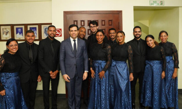 Ministerio de Cultura presenta “Fantasía de Navidad” en el Teatro Nacional