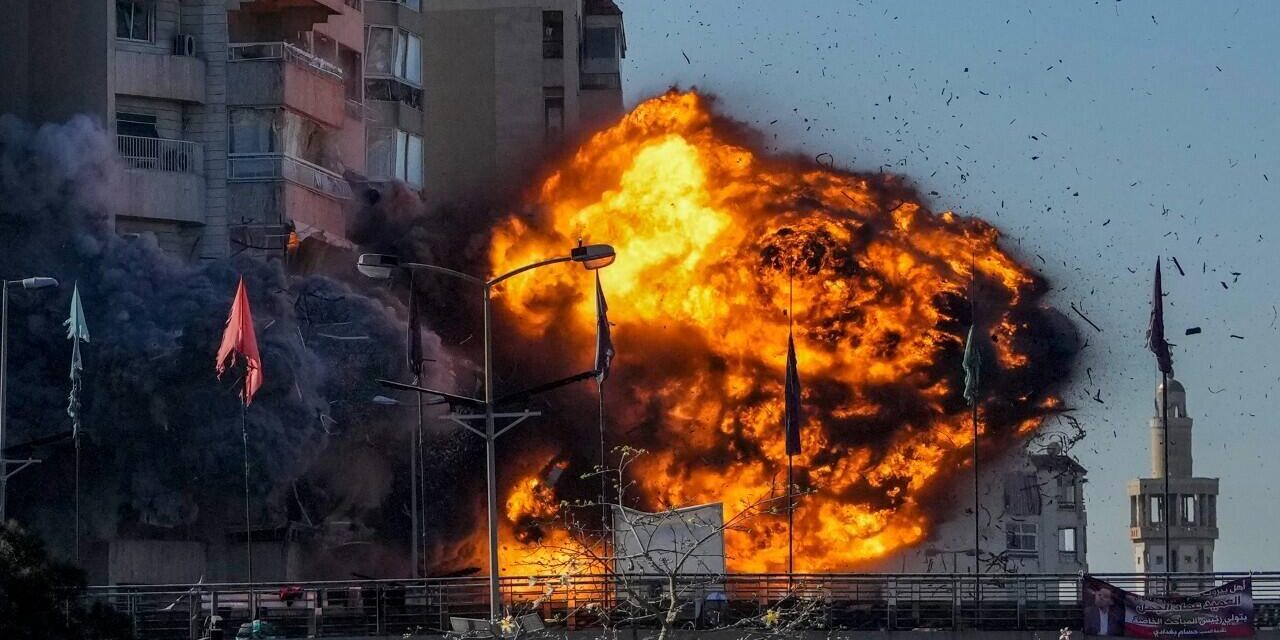 Israel ataca Líbano mientras se acerca la fecha límite para desarmar a Hezbolá