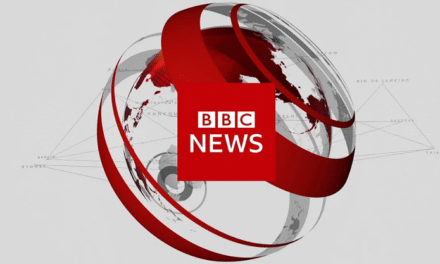 Trump demanda a la BBC por 10.000 millones de dólares por su reportaje del 6 de enero