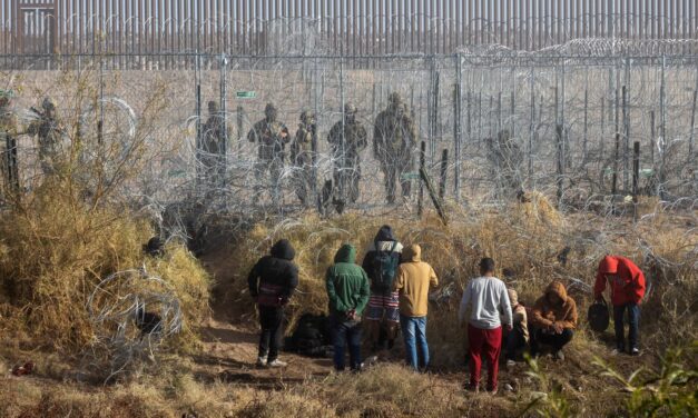 Trump planea una zona militarizada en la frontera entre California y México