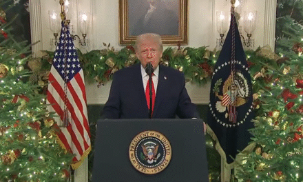 Trump: Estamos rescatando la economía de la ruina