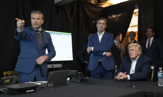 Espías, drones y sopletes: así fue la “Operación Resolución Absoluta” con la que EE.UU. capturó a Nicolás Maduro y a su esposa en Caracas