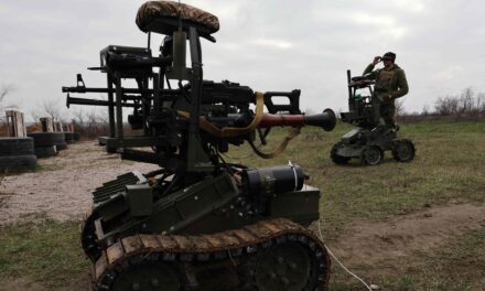 Un dron robot terrestre ucraniano mantuvo la posición durante 45 días