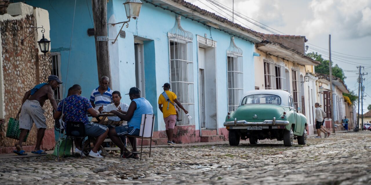 Trump afirma que Estados Unidos podría llegar a un acuerdo sobre Cuba