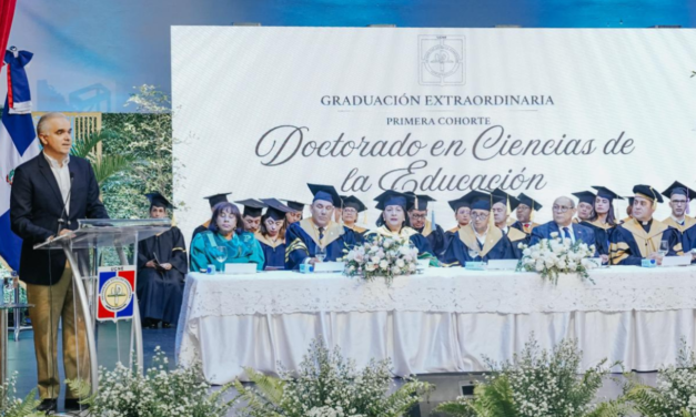 Ministro Luis Miguel De Camps reafirma su apuesta por el magisterio como eje clave para transformar el sistema educativo