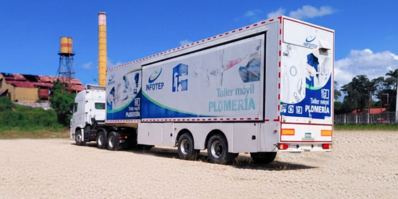 Infotep instala talleres móviles en Montellano para fortalecer la preparación de personal hotelero en Puerto Plata