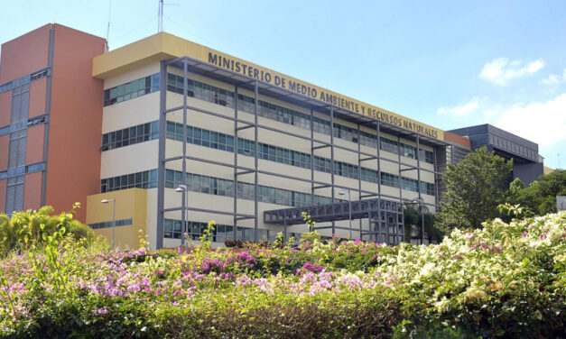 Ministerio de Medio Ambiente presenta balance 2025-2026 con reforestación récord y reducción de 67 % en incendios forestales