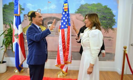 Emotiva ceremonia traspaso Consular RD en Miami deja claro continuidad trabajo en favor diáspora