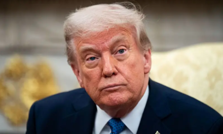 Trump se reúne con asesores sobre Irán mientras aumentan las tensiones