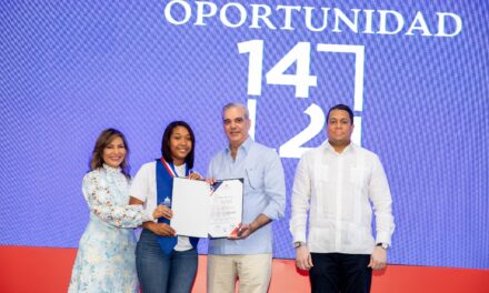 Presidente Abinader encabeza graduación de más de 4,000 participantes de Oportunidad 14/24; iniciativa ha impactado a más de 28,000 jóvenes