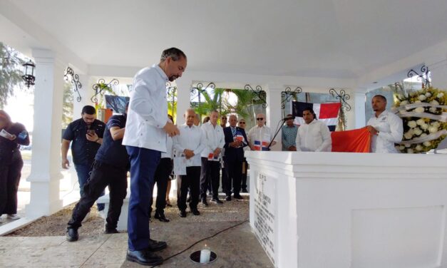 Efemérides Patrias recuerda el 89 aniversario del natalicio del extinto líder José Francisco Peña Gómez