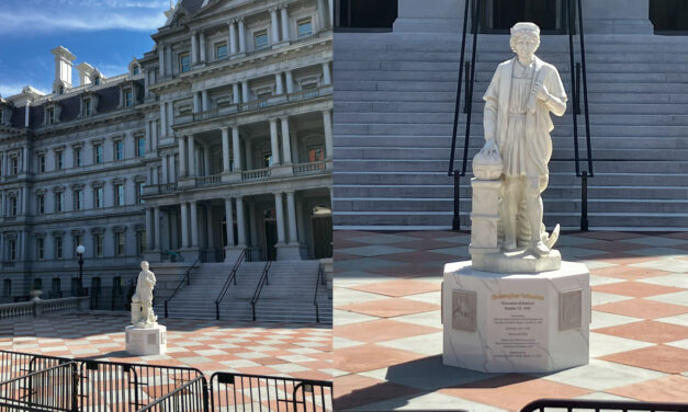 EE.UU: La Casa Blanca instala una estatua de Colón hecha con los restos de la que fue derribada.